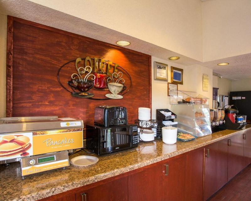 Days Inn By Wyndham College Station University Drive Exteriör bild