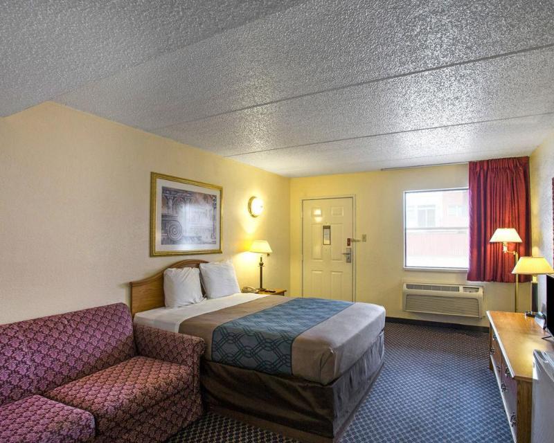 Days Inn By Wyndham College Station University Drive Exteriör bild